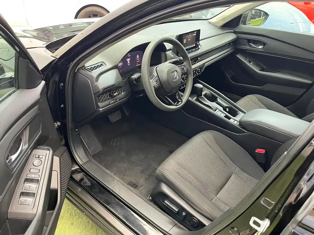 Honda Accord 1.5 CVT (195 حصان) - 3