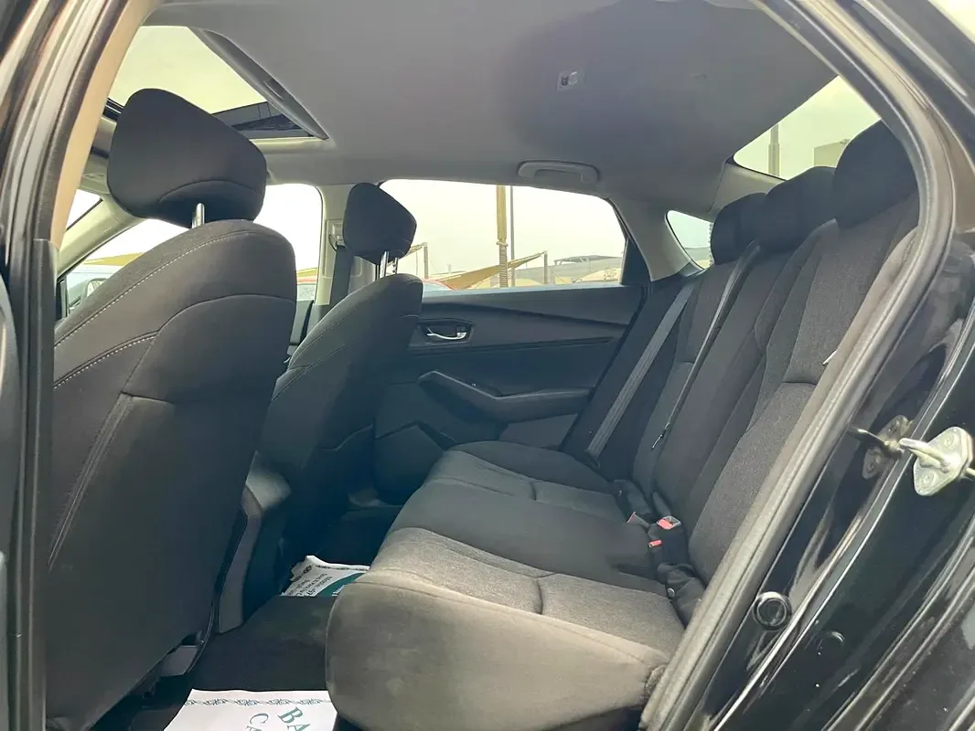 Honda Accord 1.5 CVT (195 حصان) - 11