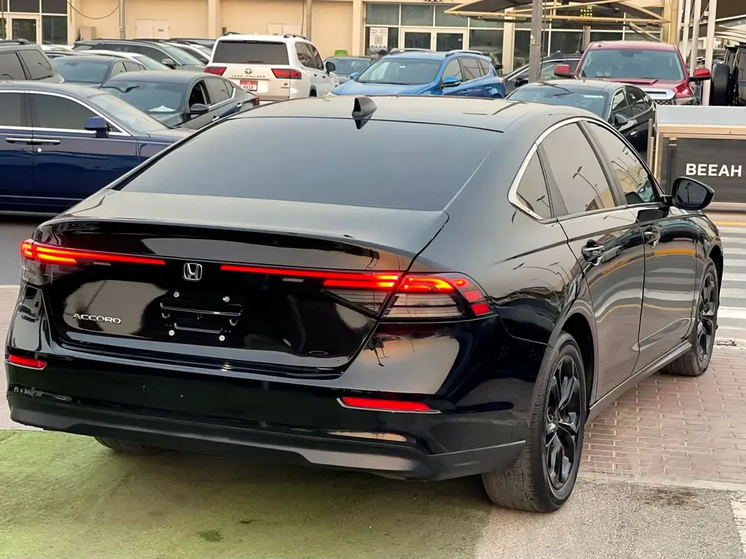 Honda Accord 1.5 CVT (195 حصان) - 14