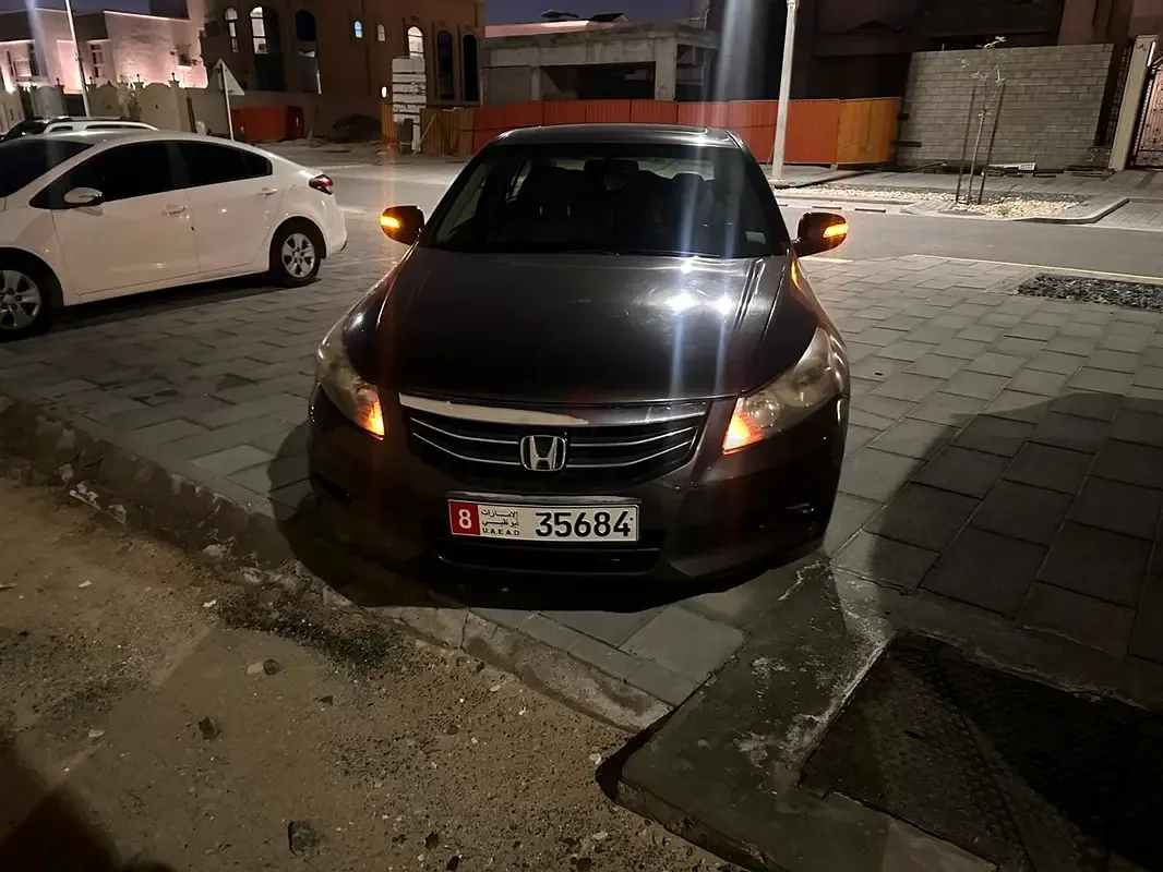 Honda Accord 2.0 AT (156 hp)