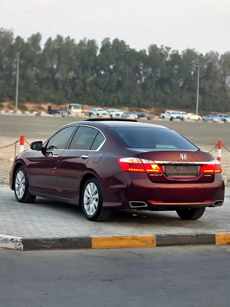 Honda Accord 2.0 CVT (150 حصان) - 6
