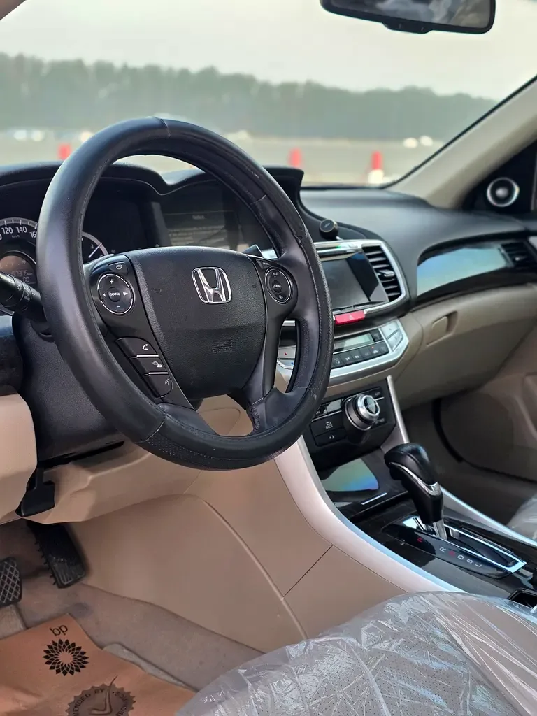 Honda Accord 2.0 CVT (150 حصان) - 13