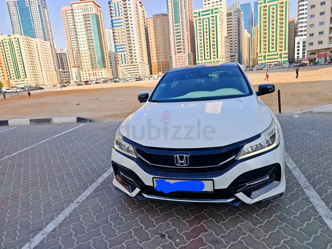Honda Accord 2.0 CVT (212 حصان) - 3