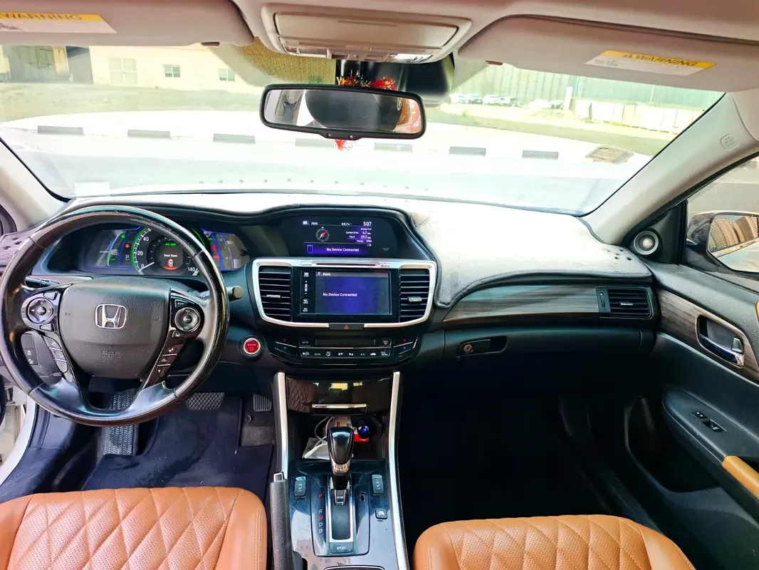 Honda Accord 2.0 CVT (212 حصان) - 7