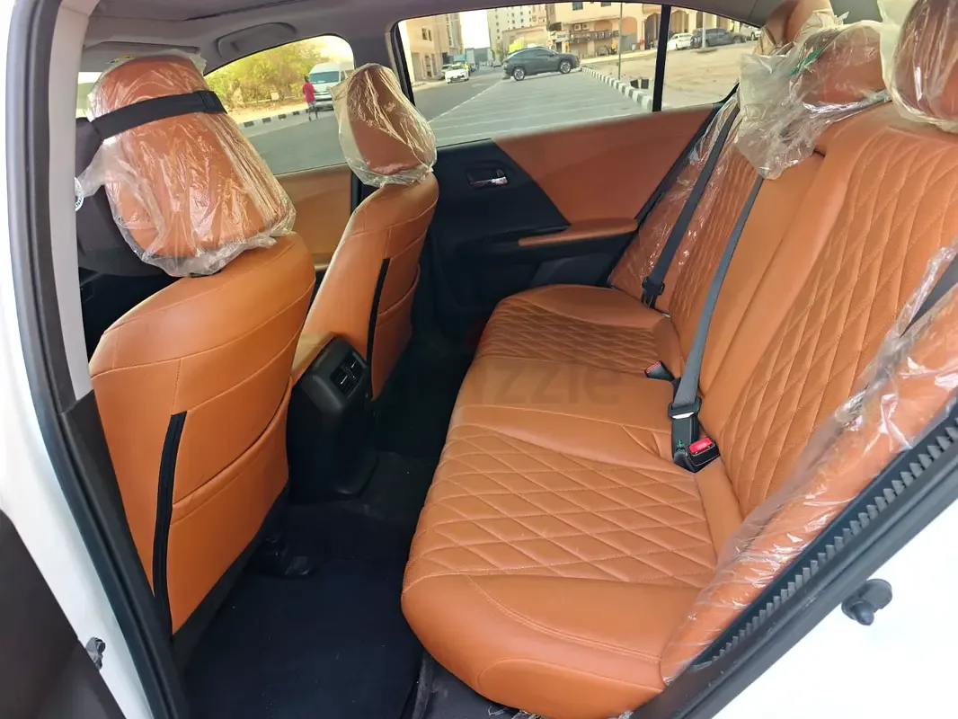 Honda Accord 2.0 CVT (212 حصان) - 8