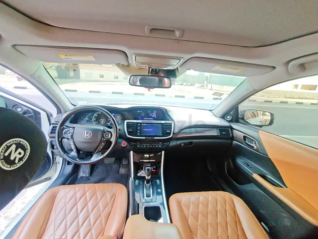 Honda Accord 2.0 CVT (212 حصان) - 5