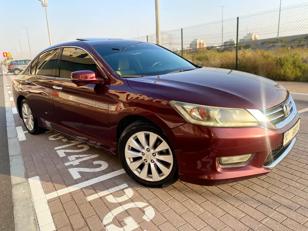Honda Accord 2.4 AT (200 hp)