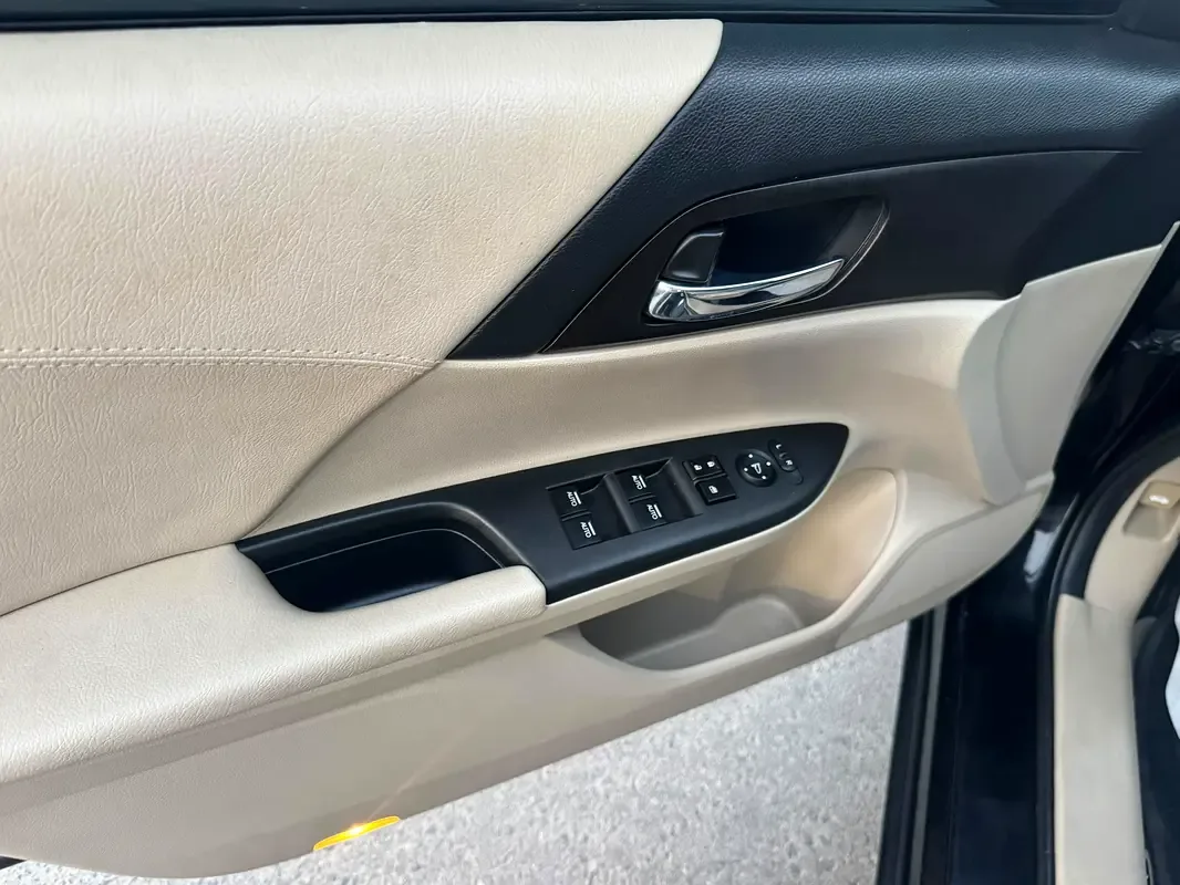 Honda Accord 2.4 AT (201 hp) - 15