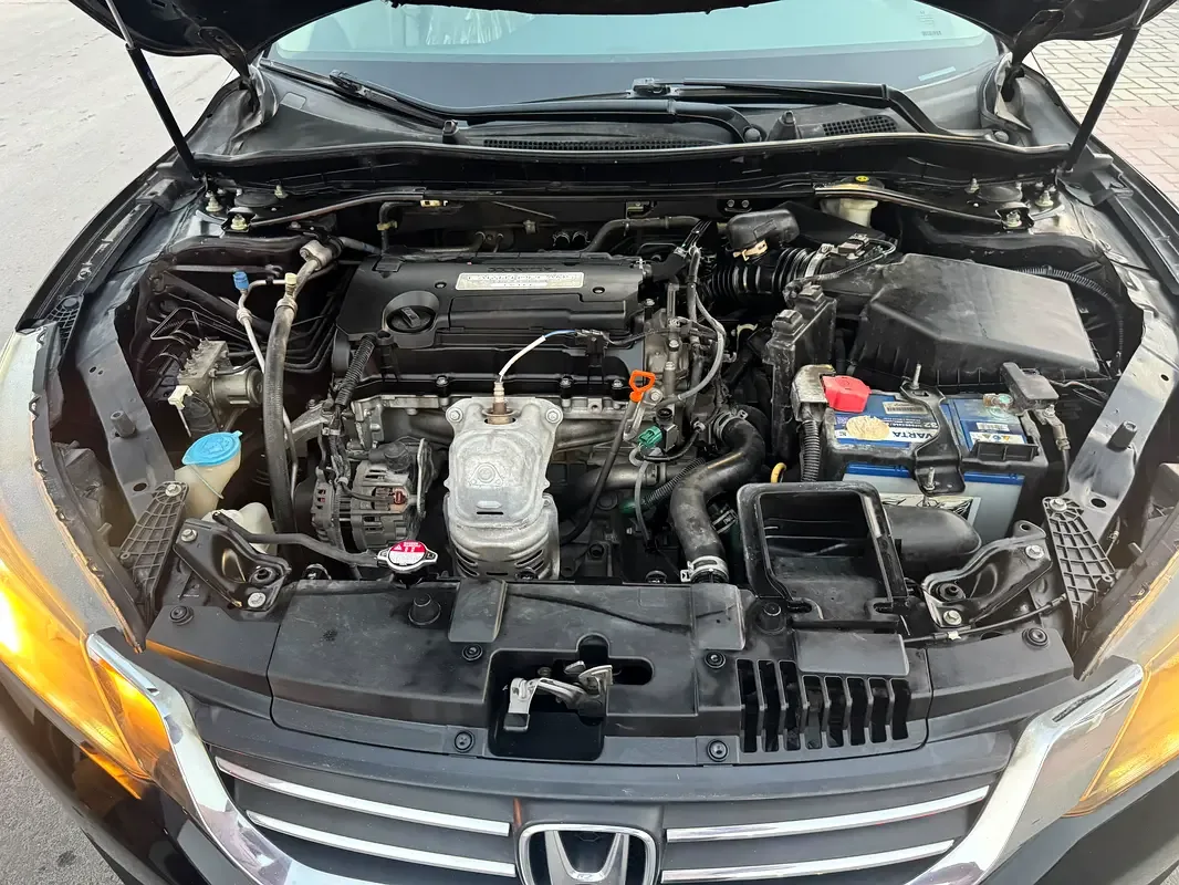 Honda Accord 2.4 AT (201 hp) - 18