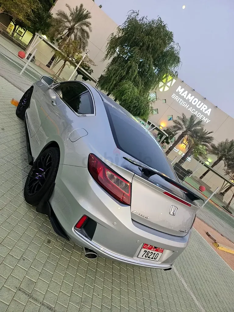 Honda Accord 2.4 CVT (185 hp)