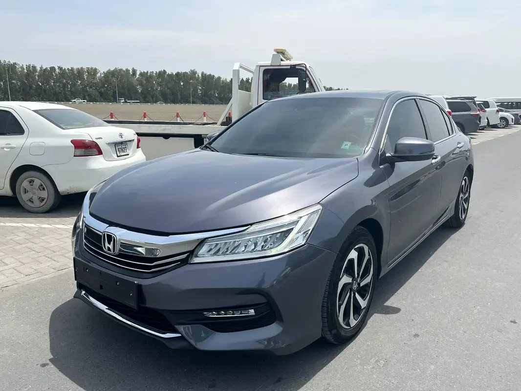 Honda Accord 2.4 CVT (185 hp)