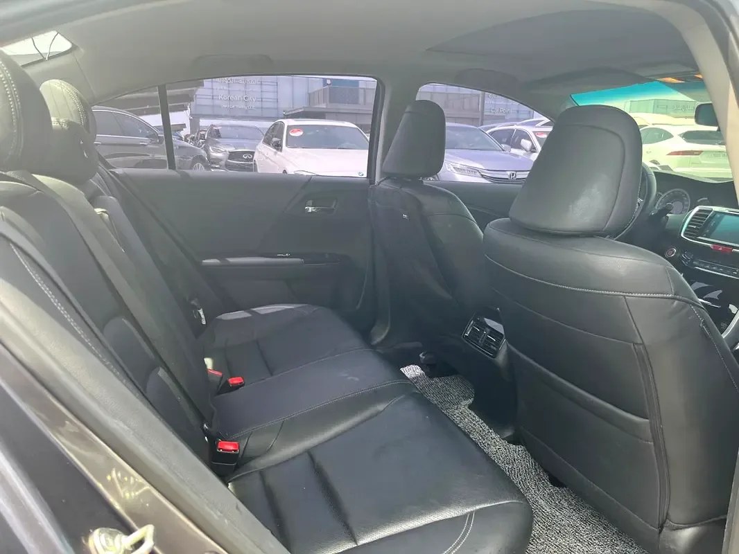 Honda Accord 2.4 CVT (185 hp) - 11