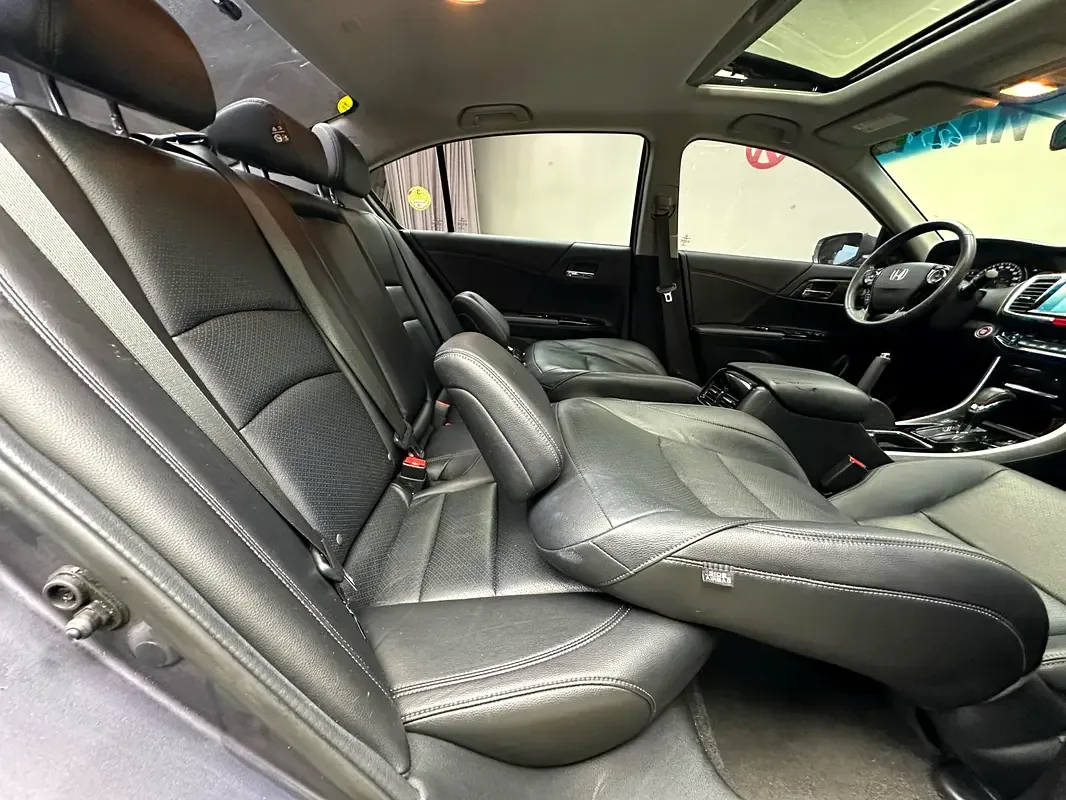Honda Accord 2.4 CVT (185 حصان) - 4