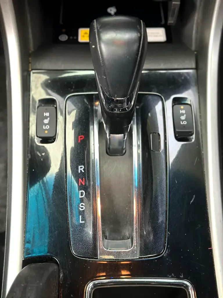 Honda Accord 2.4 CVT (185 حصان) - 12