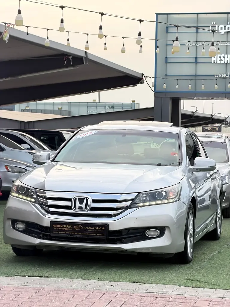 Honda Accord 2.4 CVT (185 hp)
