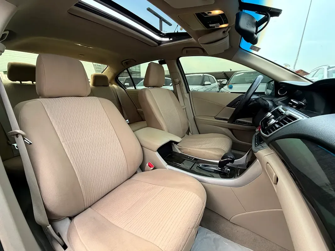 Honda Accord 2.4 CVT (185 hp) - 18
