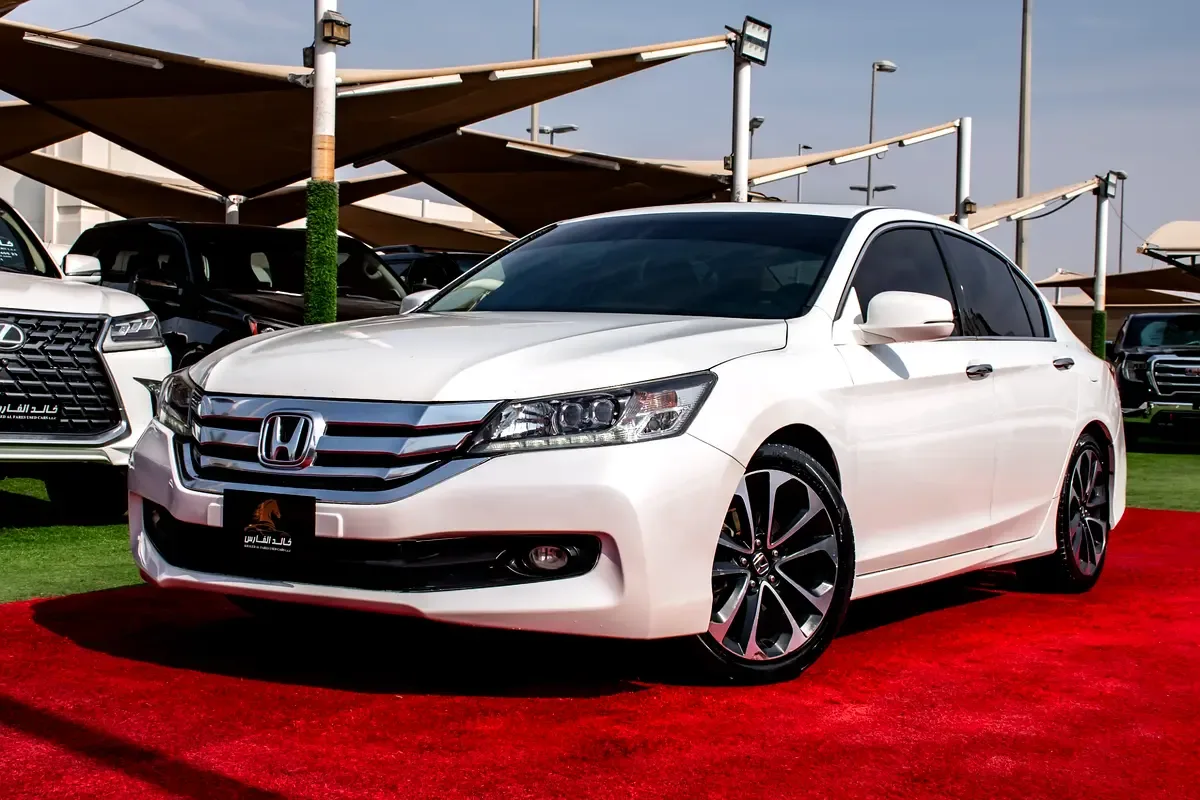 Honda Accord 2.4 CVT (185 hp)
