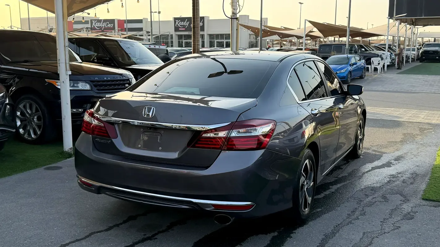 Honda Accord 2.4 CVT (185 حصان) - 4
