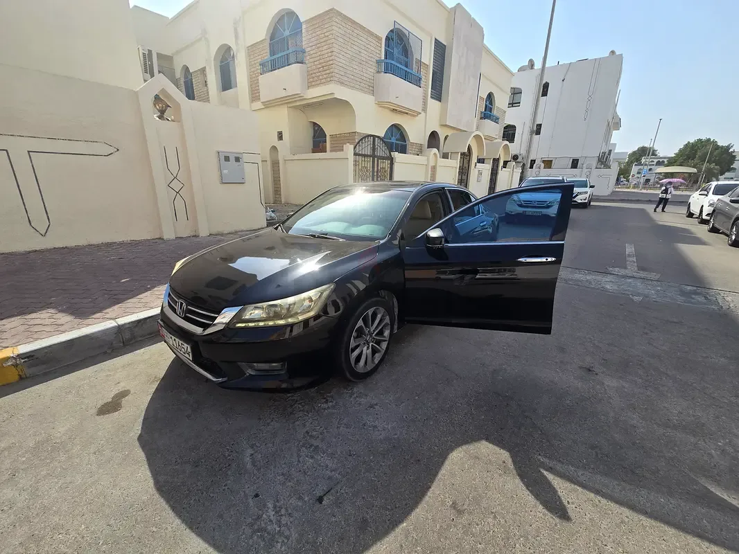 Honda Accord 3.0 AT (249 hp)