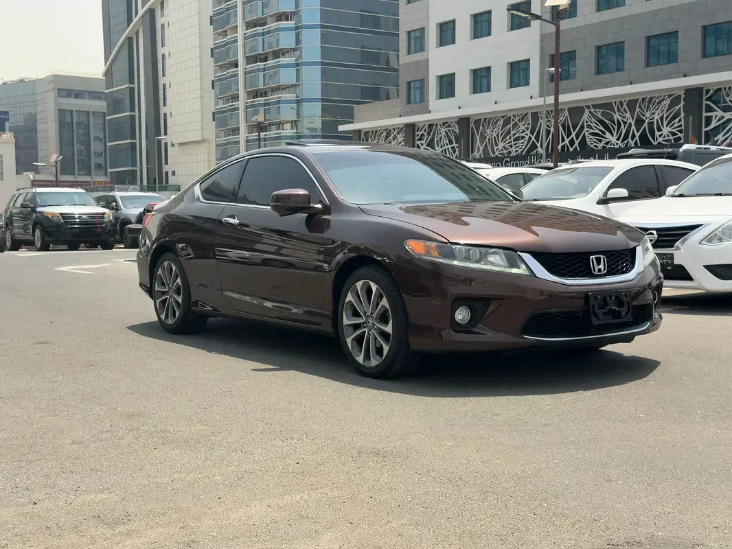 Honda Accord 3.5 AT (278 hp)