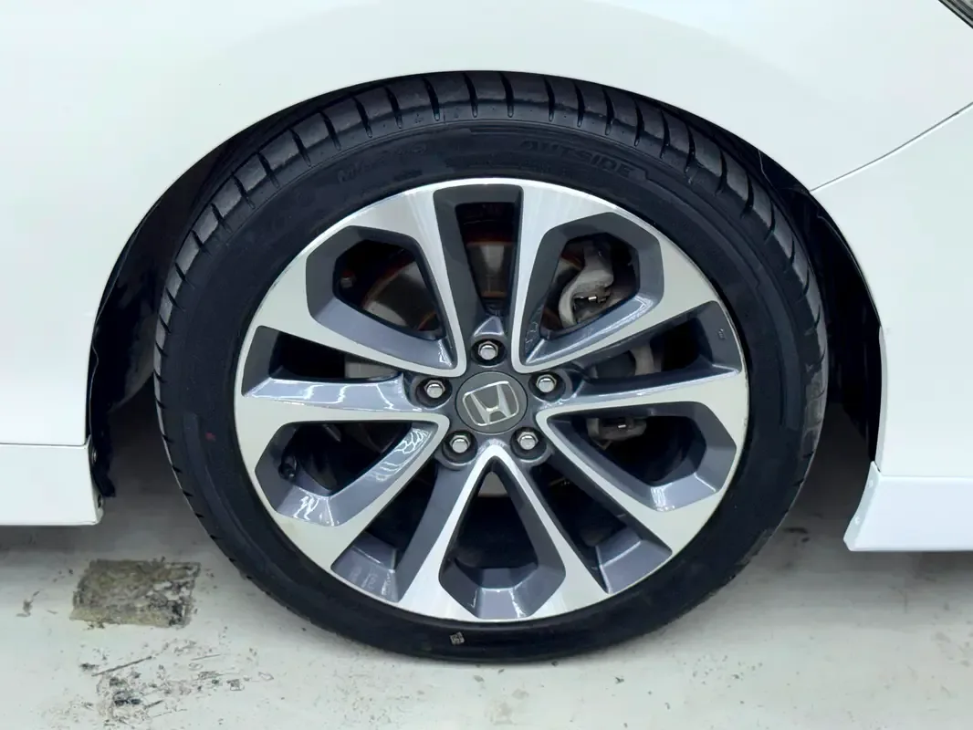 Honda Accord 3.5 AT (281 حصان) - 12