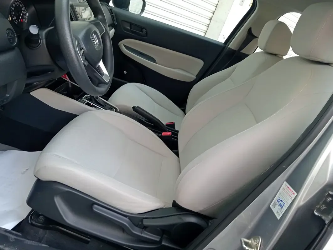 Honda City 1.5 CVT (121 hp) - 8