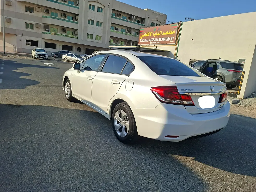 Honda Civic 1.5 CVT (91 حصان) - 5