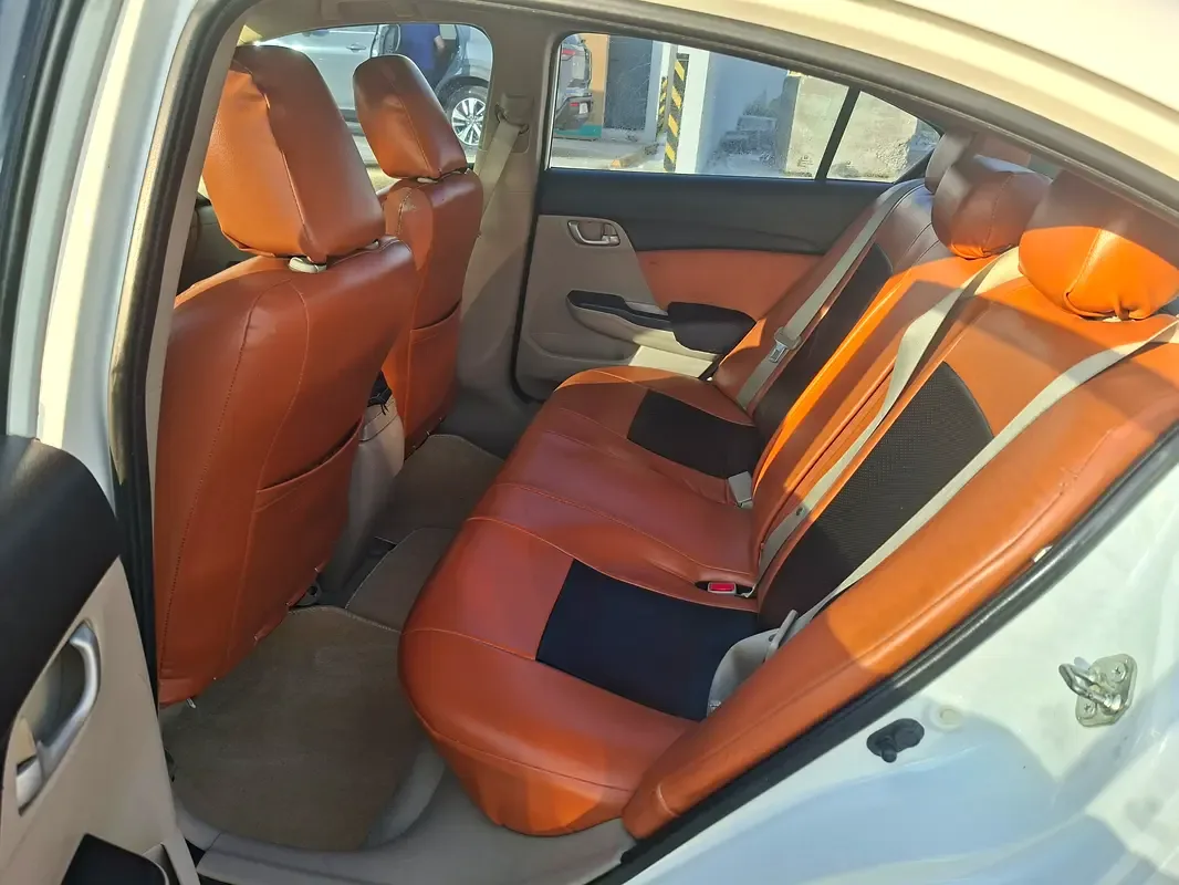 Honda Civic 1.5 CVT (91 حصان) - 15