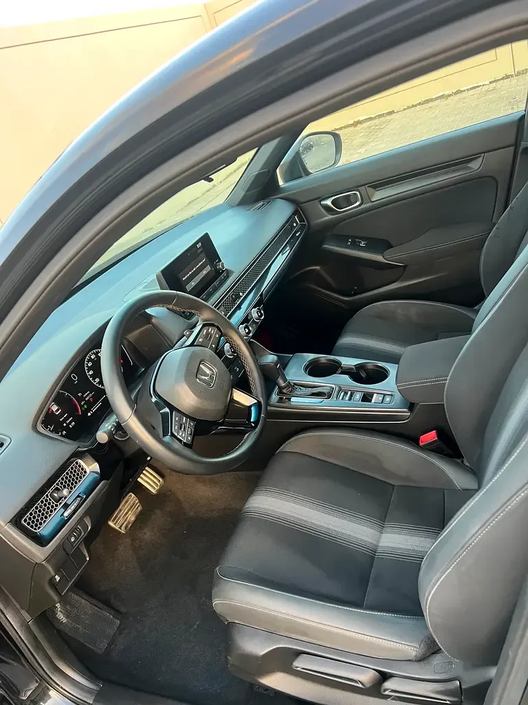 Honda Civic 2.0 CVT (150 حصان) - 17
