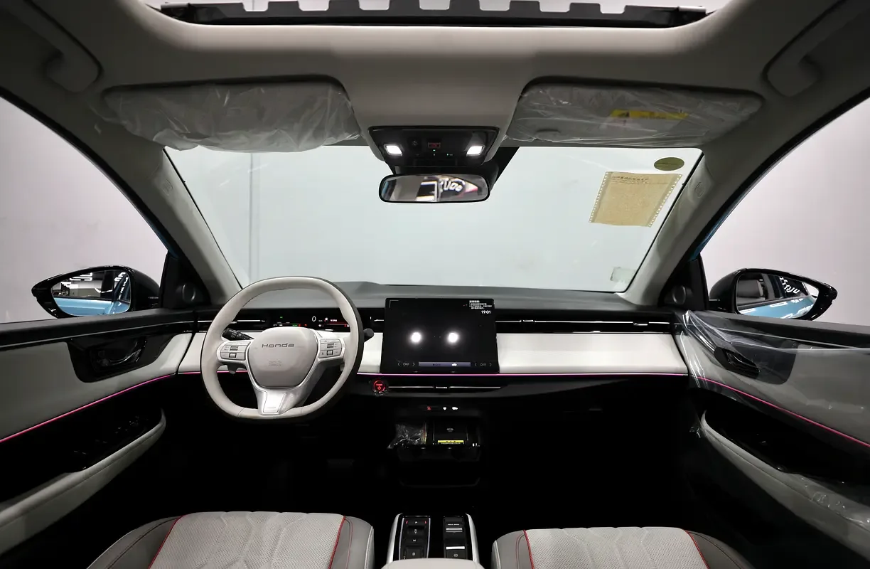 Honda e:NS2 AT (204 حصان) - 15