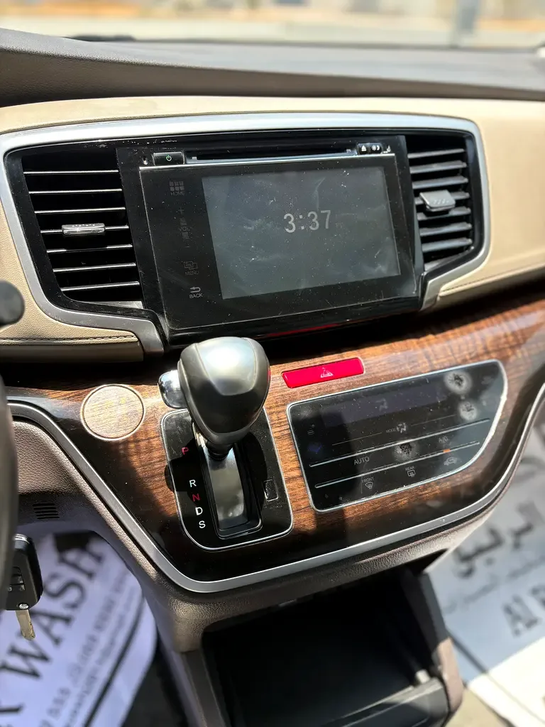Honda Odyssey 2.4 AT (206 حصان) - 9