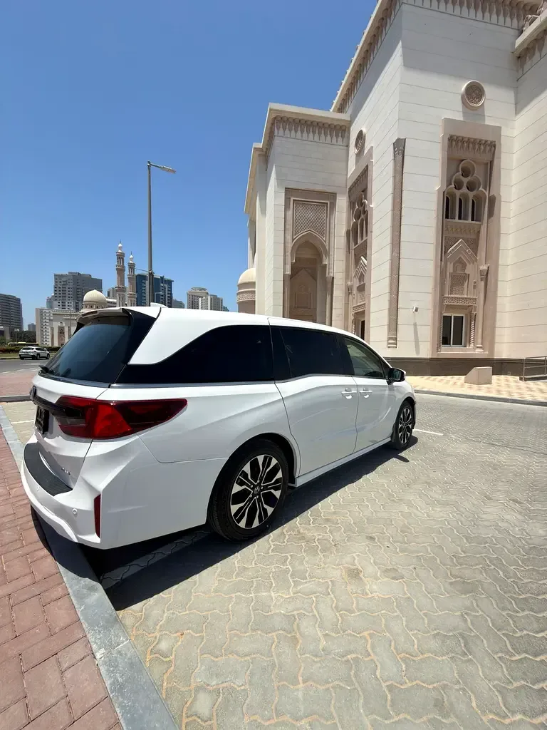 Honda Odyssey 2.4 CVT (175 hp) - 2