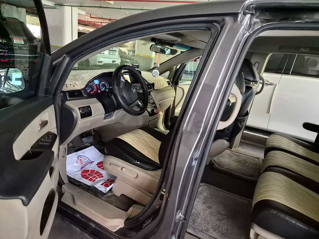 Honda Odyssey 3.5 AT (250 hp)