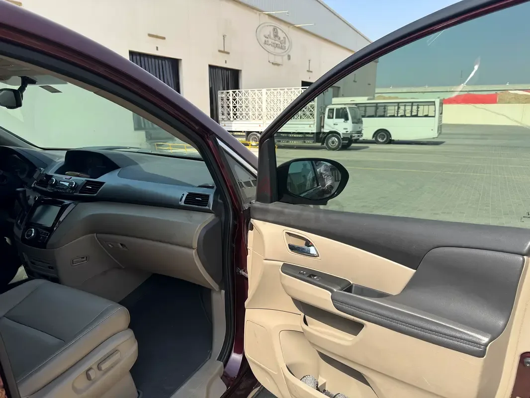 Honda Odyssey 3.5 AT (250 hp) - 13