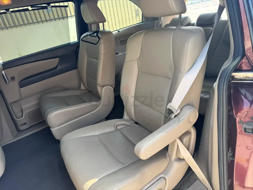 Honda Odyssey 3.5 AT (250 hp) - 12