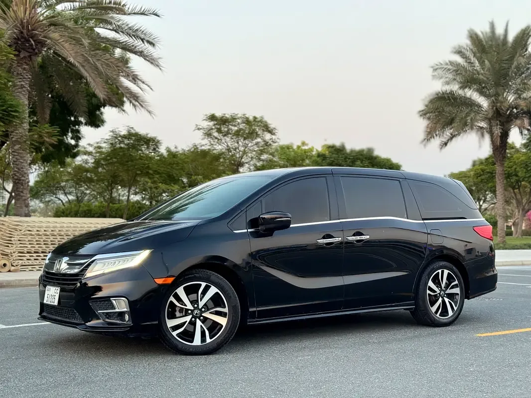Honda Odyssey 3.5 AT (284 hp)