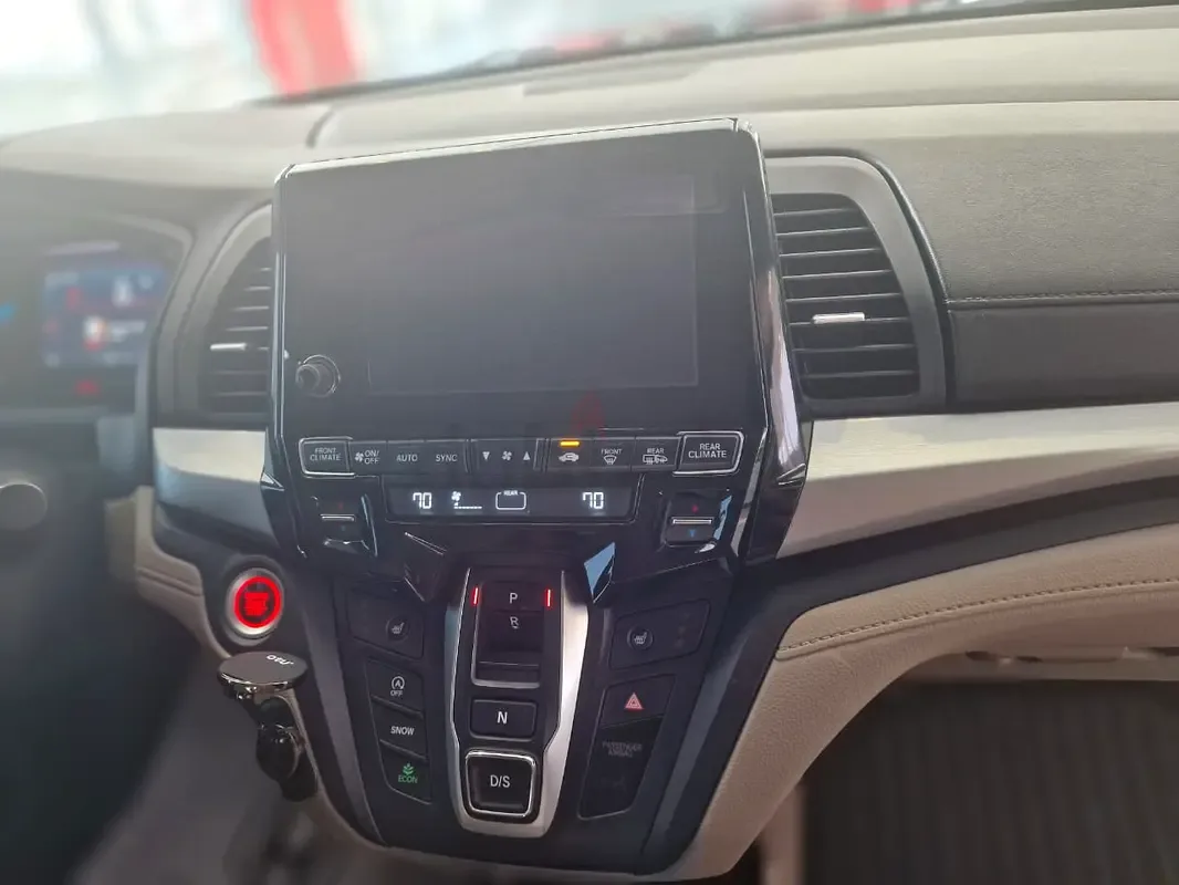 Honda Odyssey 3.5 AT (284 hp) - 2