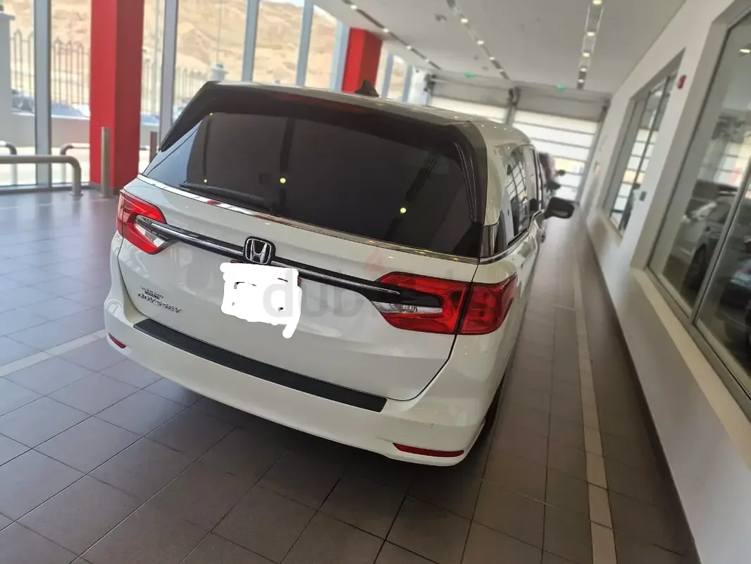 Honda Odyssey 3.5 AT (284 hp) - 9