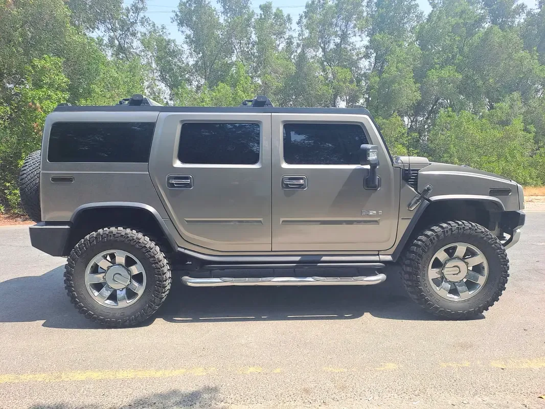 Hummer H2 6.2 AT 4WD (393 حصان) - 4
