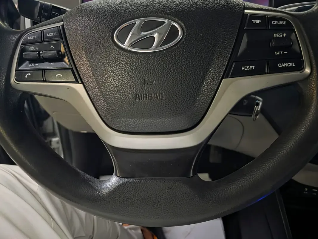 Hyundai Accent 1.4 AT (100 hp) - 16