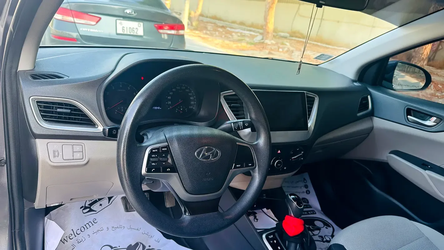 Hyundai Accent 1.4 AT (107 hp) - 4