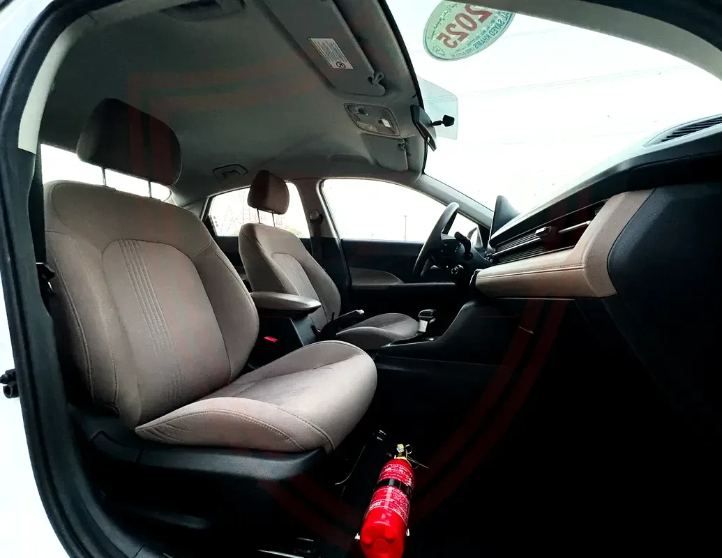 Hyundai Accent 1.5 AMT (160 حصان) - 10