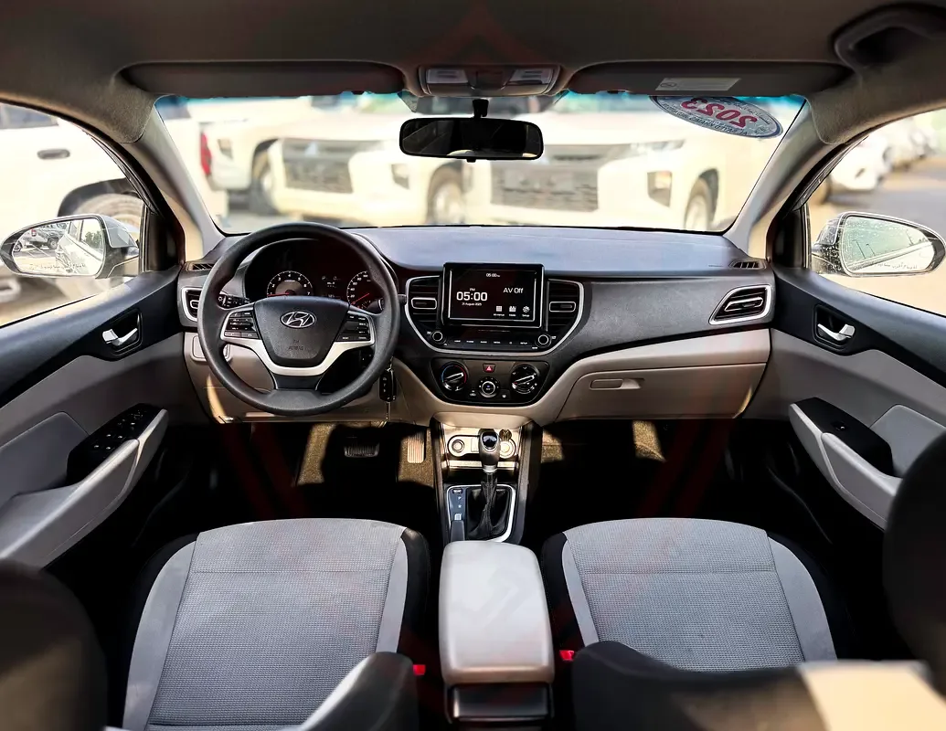 Hyundai Accent 1.5 AMT (160 hp) - 13