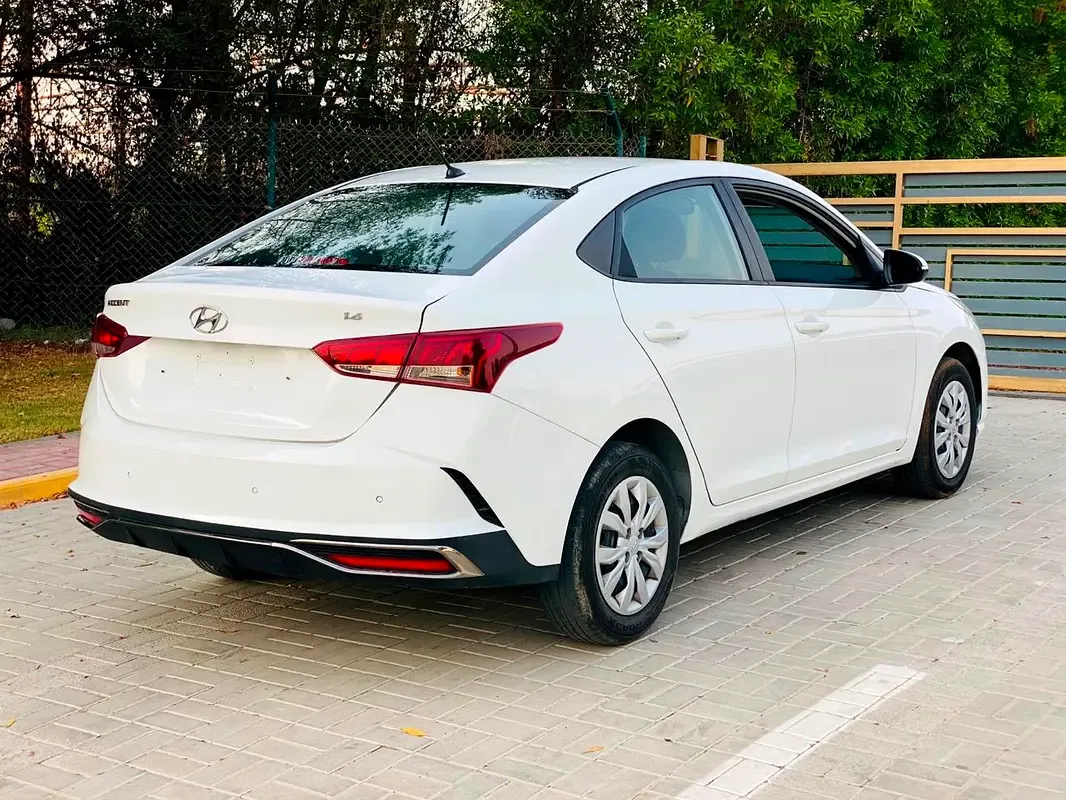 Hyundai Accent 1.5 AMT (160 hp) - 5