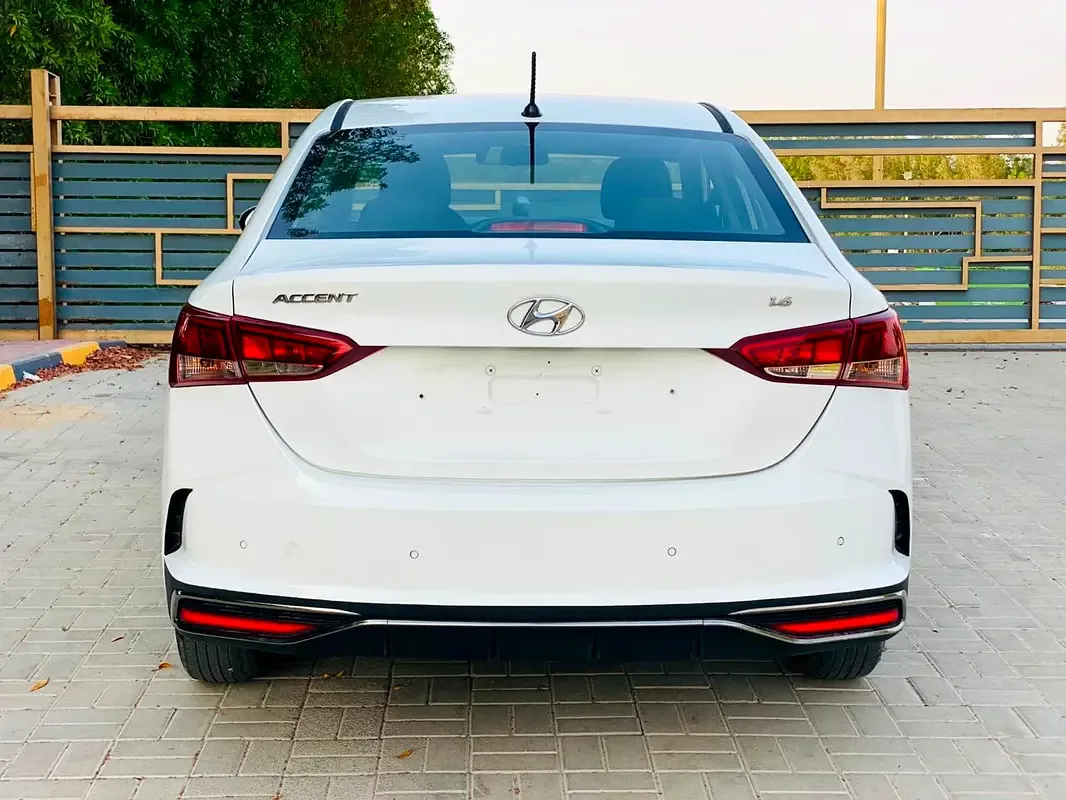 Hyundai Accent 1.5 AMT (160 hp) - 6