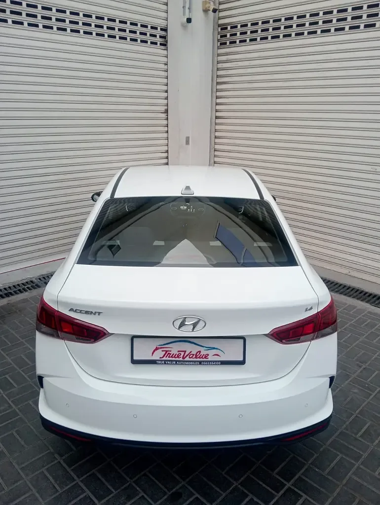 Hyundai Accent 1.5 AMT (160 hp) - 8