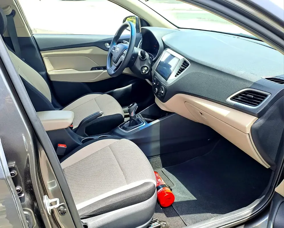 Hyundai Accent 1.5 AMT (160 حصان) - 10