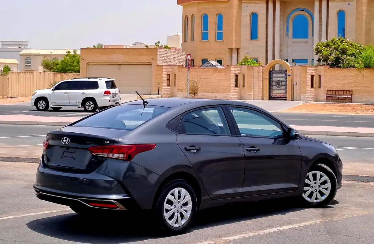 Hyundai Accent 1.5 AMT (160 حصان) - 14