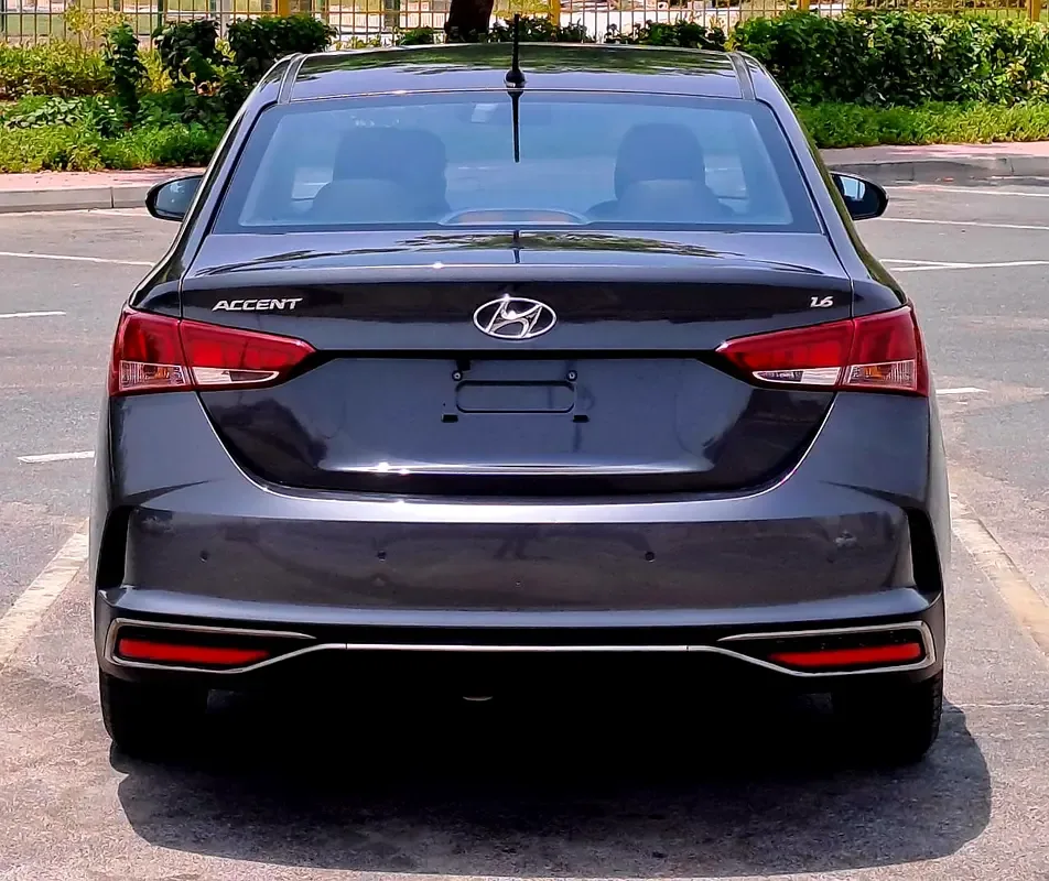 Hyundai Accent 1.5 AMT (160 حصان) - 18