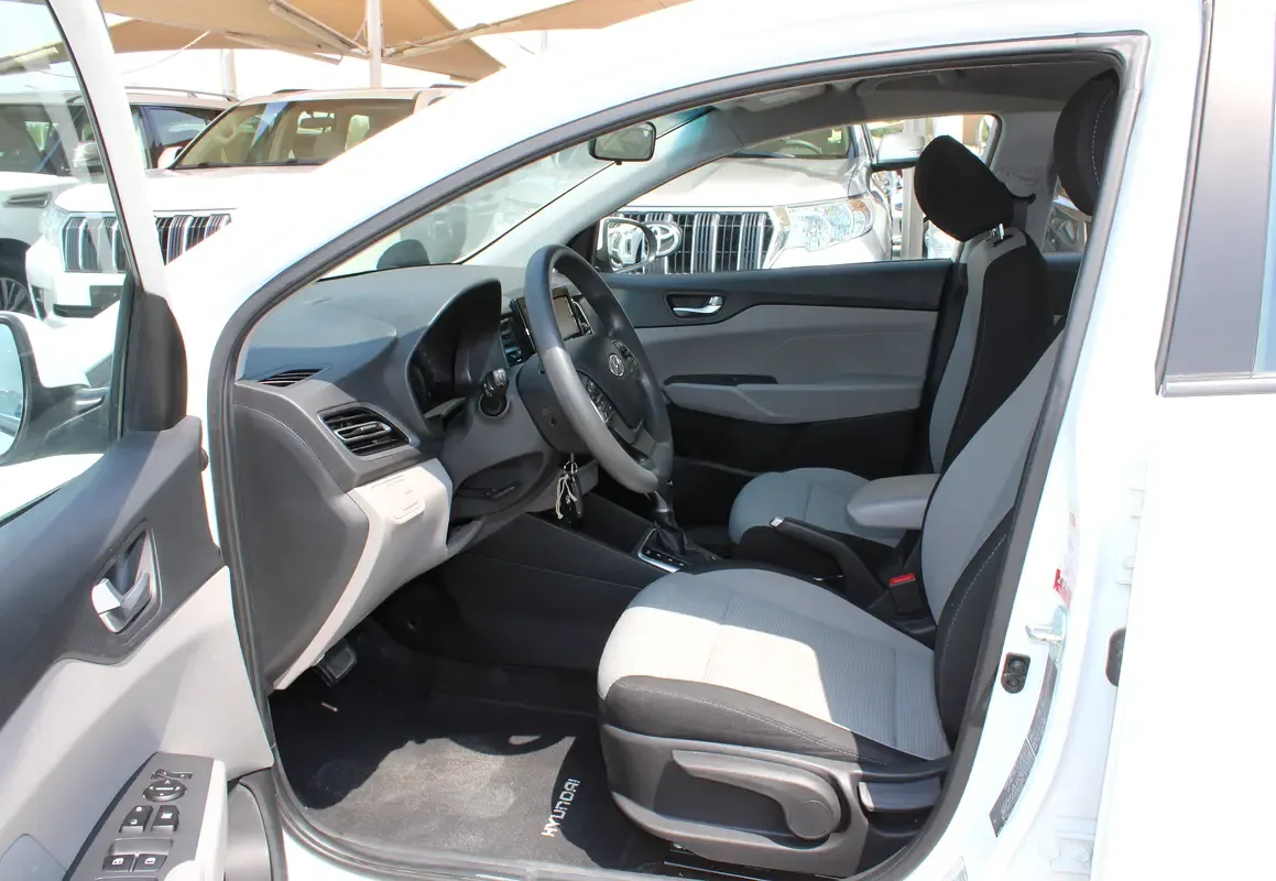 Hyundai Accent 1.5 AMT (160 hp) - 8